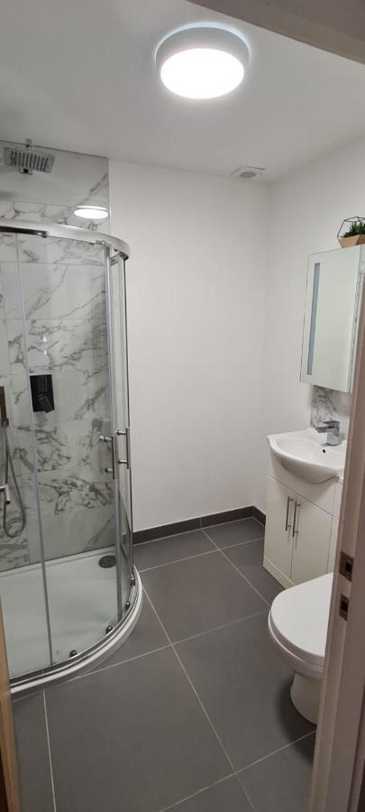 2 Bedroom Central Apartment لييك المظهر الخارجي الصورة